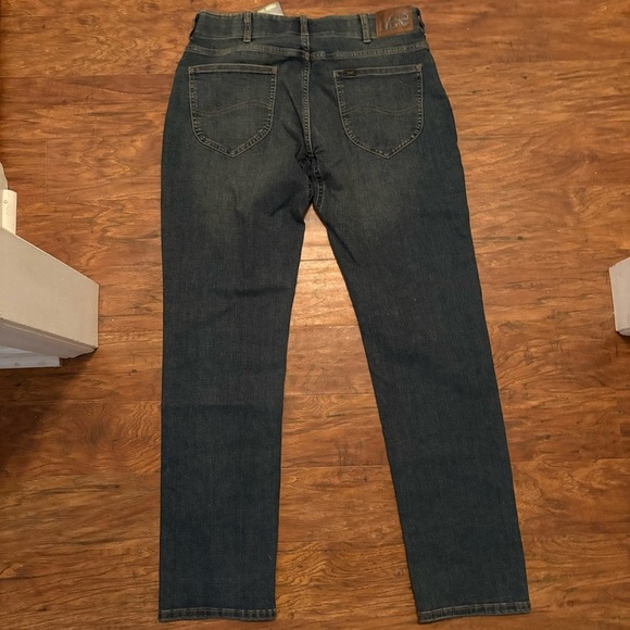 NWT MEN'S EXTREME MOTION TAPERED LEG JEAN SIZE 34x34 - Picture 6 of 9